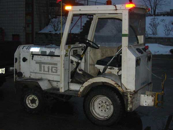 Refurbished Airline Ground Equipment Tug Tractor-BEFORE